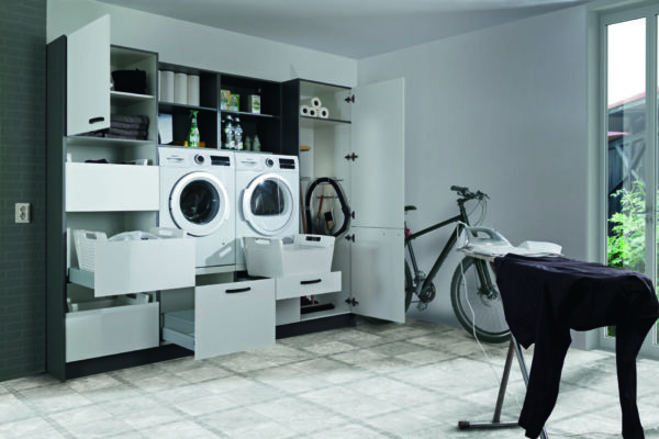 EHZ245M003NN | Front: Weiß Matt | Korpus: Anthrazit